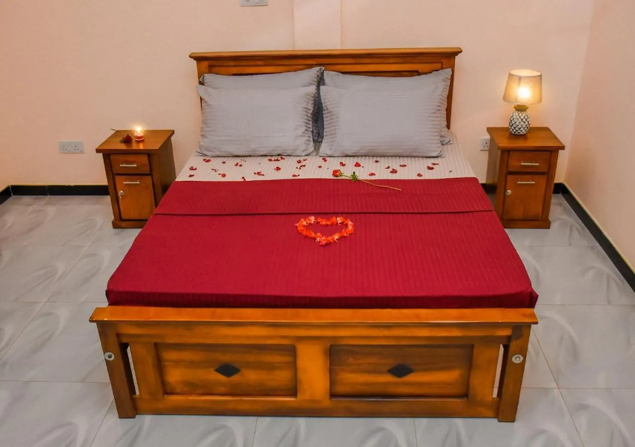 Ξενοδοχείο Woodnest Saayoo Resort Νεγκόμπο