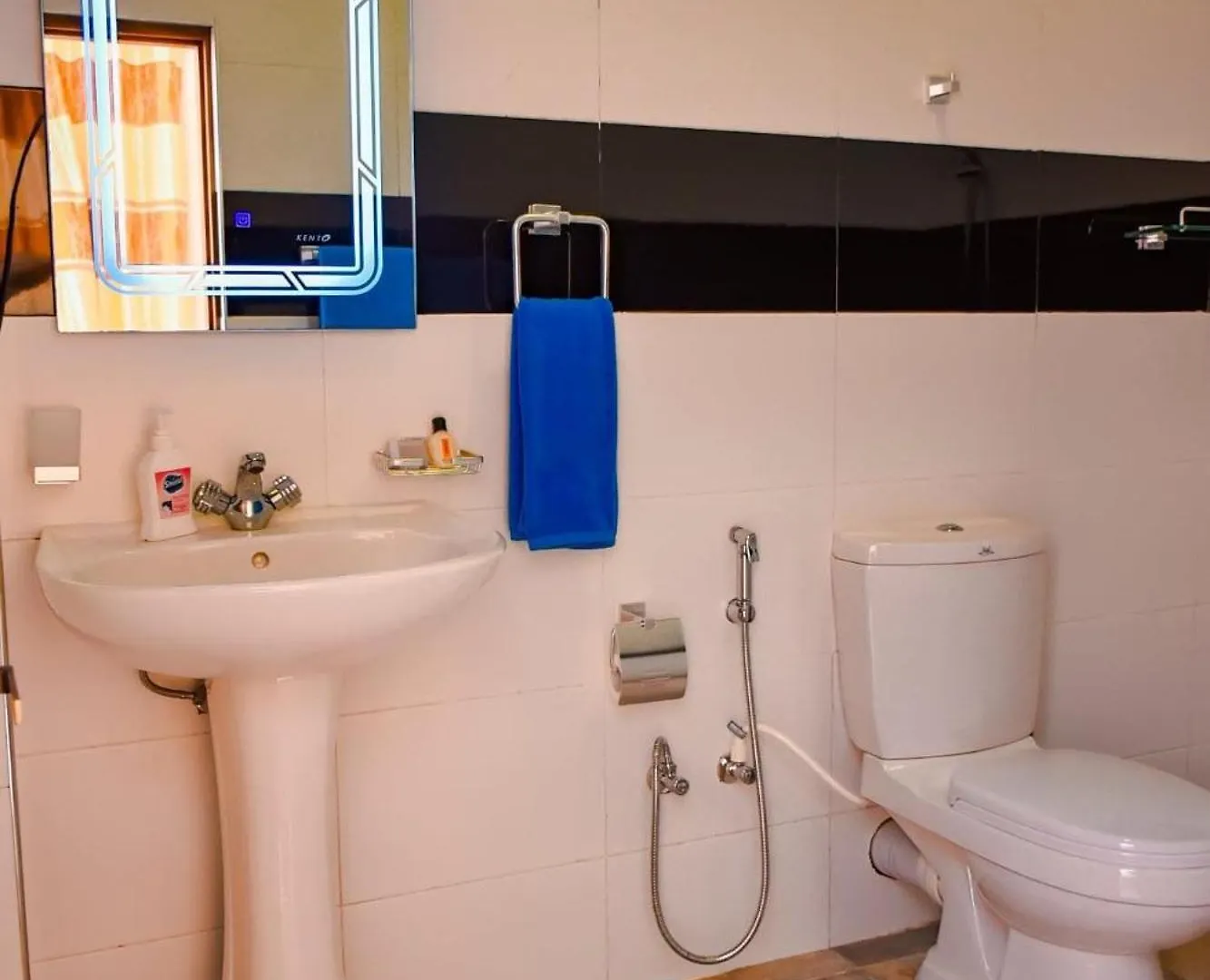 מלון נגומבו Woodnest Saayoo Resort